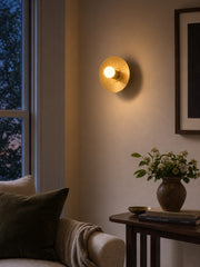 Aplique de pared Radiro Globe con acabado metálico – Diseño minimalista para tocador y pasillo